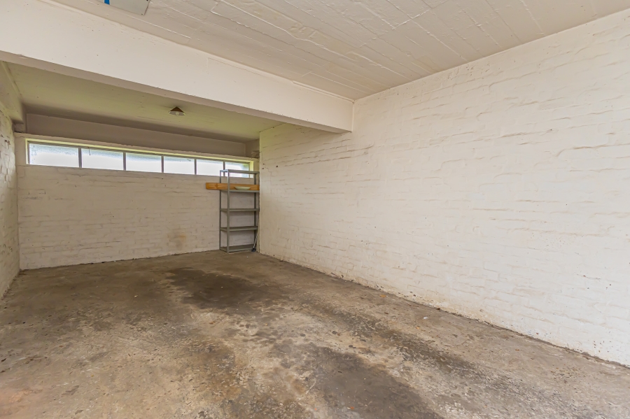 2 Bedroom Property for Sale in Sea Point Western Cape